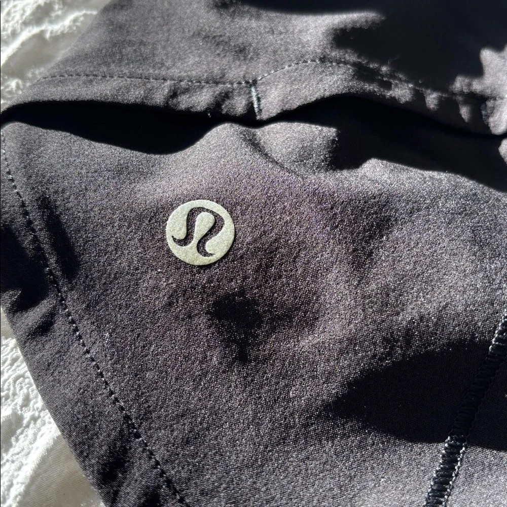 lululemon athletica Black Women's Athletic Overlay Shorts - Picture 5 of 8